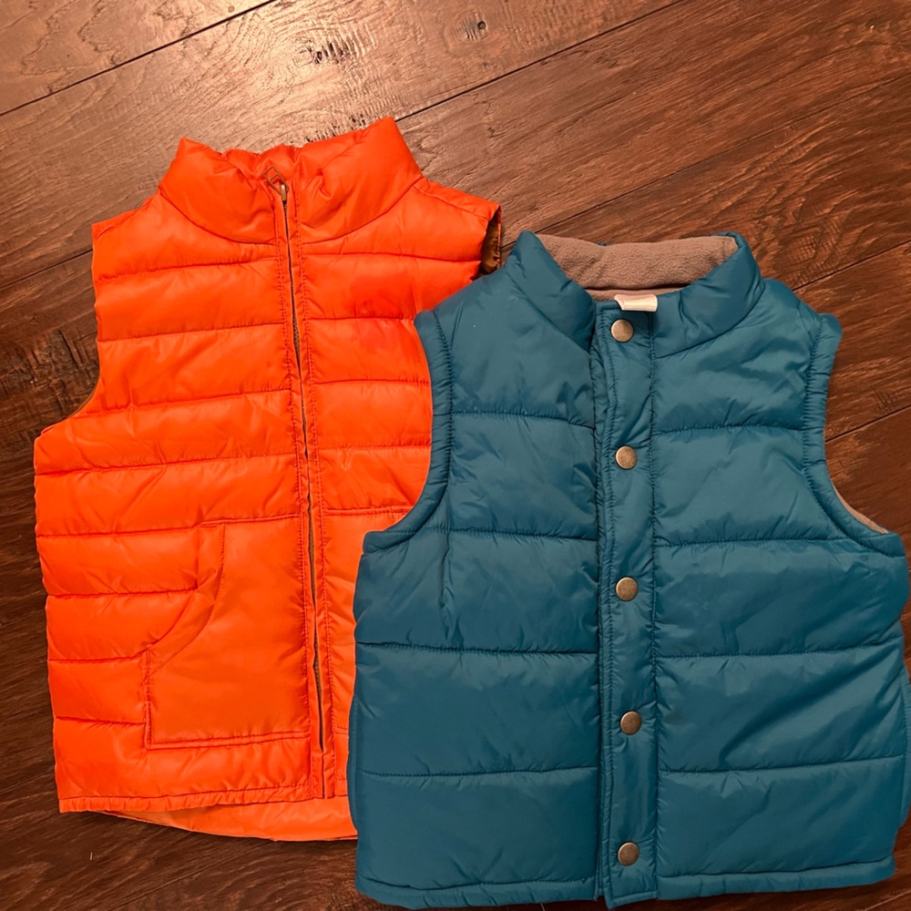 Boys vest Gymboree and Crazy 8 sz 5/6